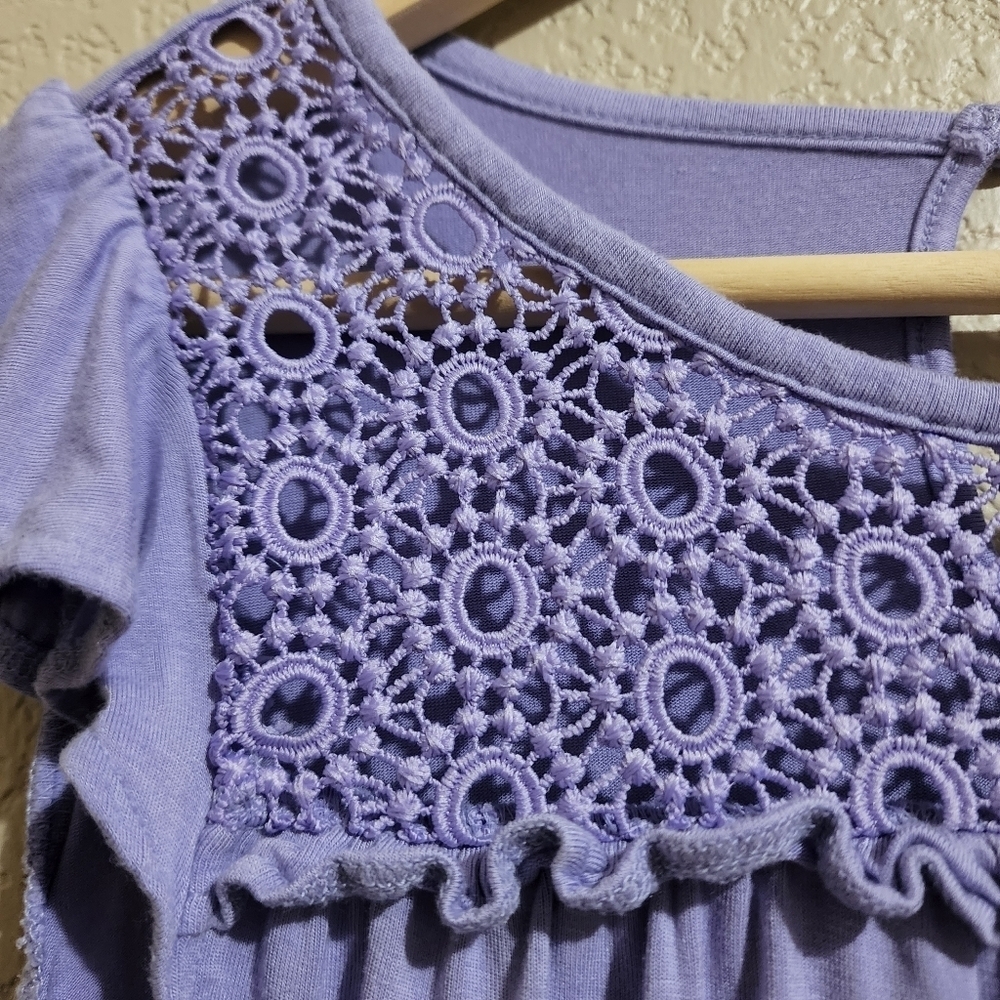Old Navy flowy loose fit lilac purple top with lace detail Size L (10-12) - Picture 3 of 9